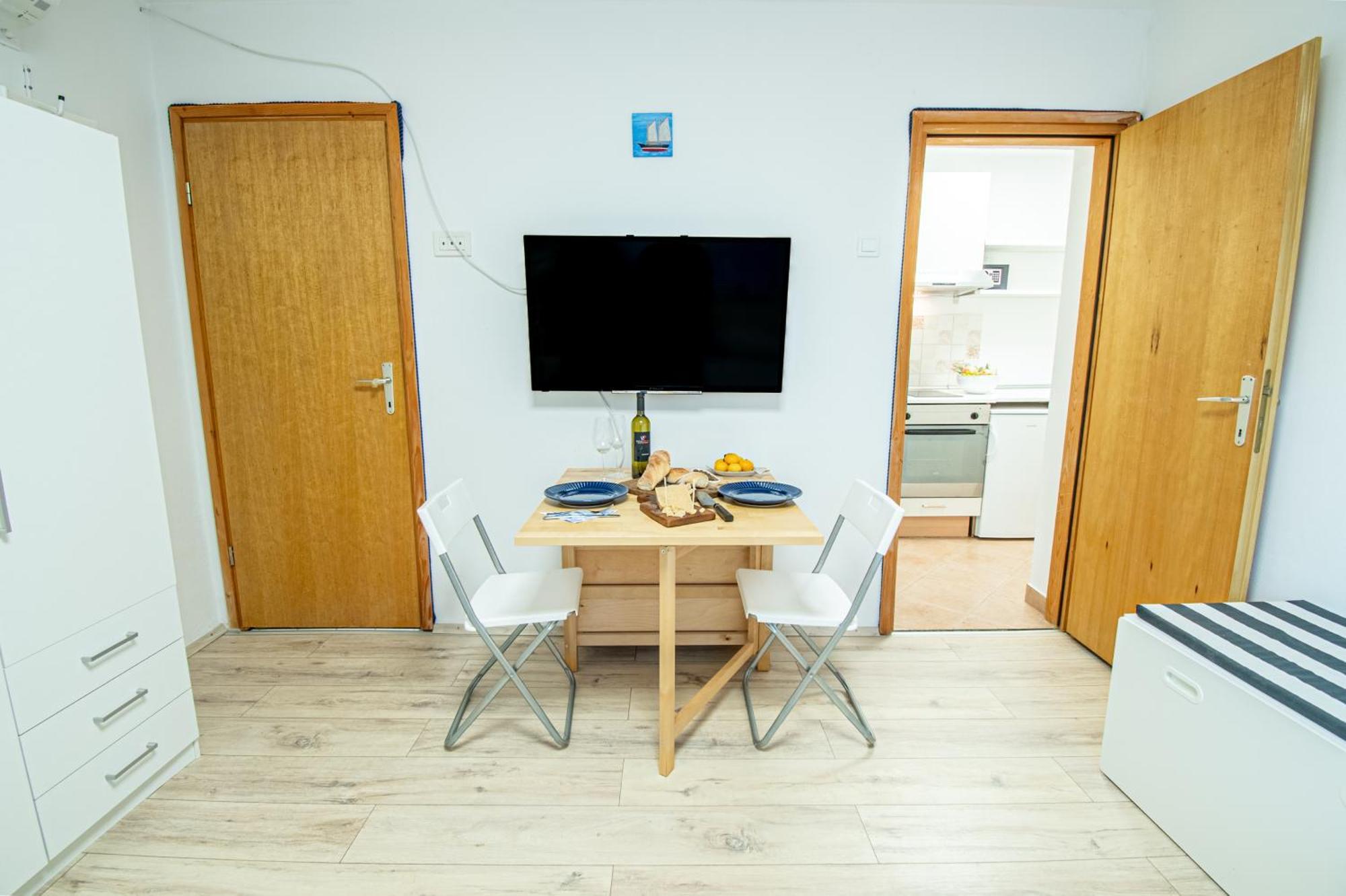 Umag Center Apartment Parking By Rentistra Exteriör bild