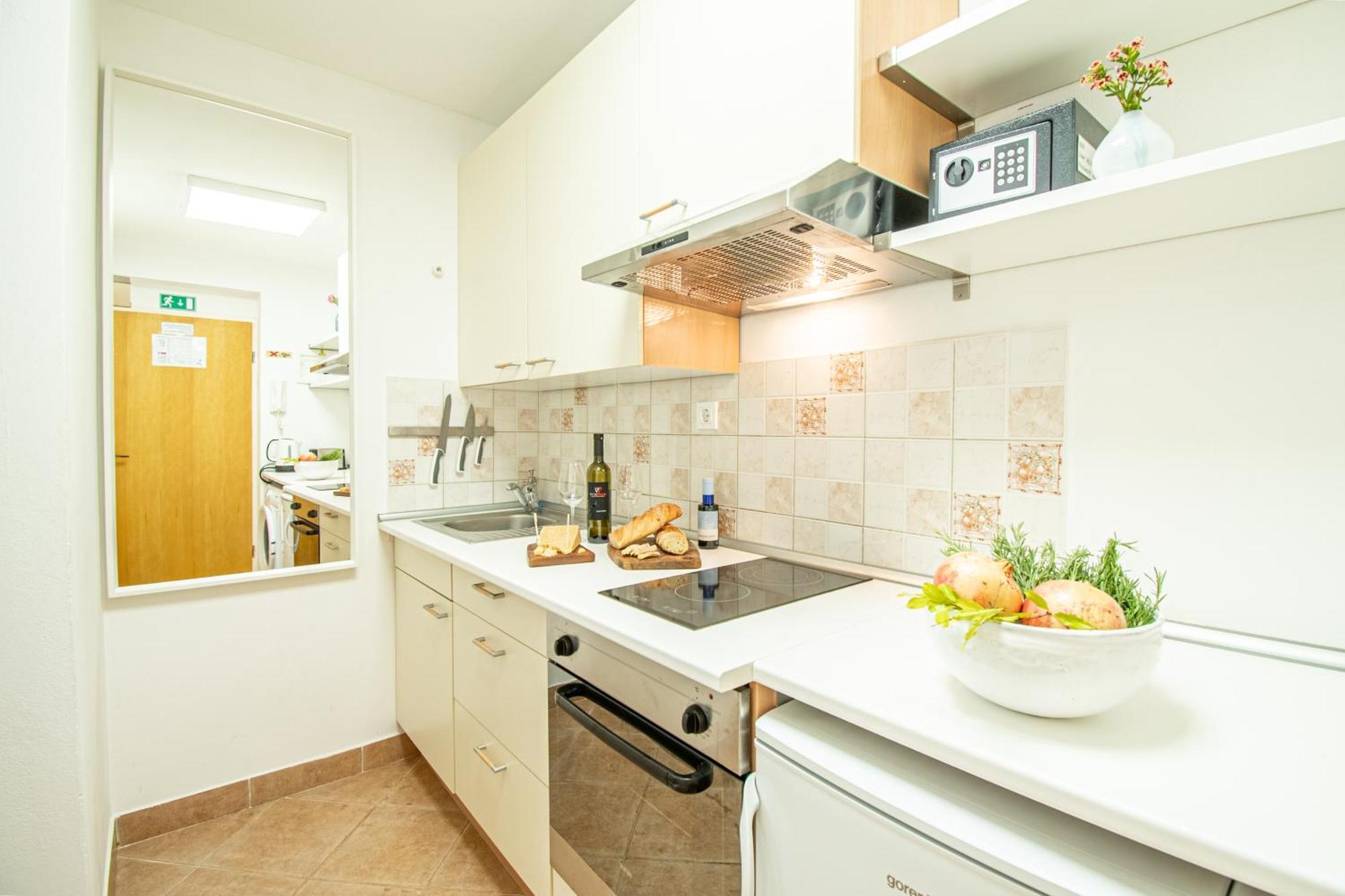 Umag Center Apartment Parking By Rentistra Exteriör bild