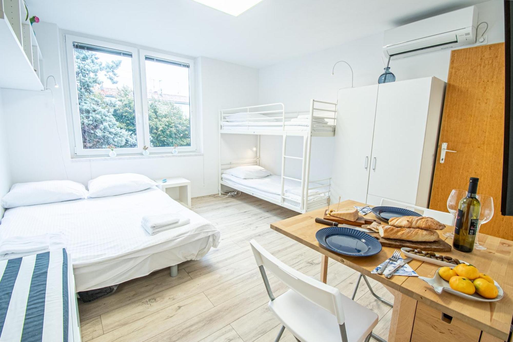 Umag Center Apartment Parking By Rentistra Exteriör bild